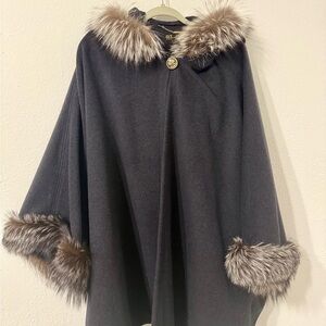 St. John by Marie Gray Cashmere Wool Poncho Fox Fur Trim One Size